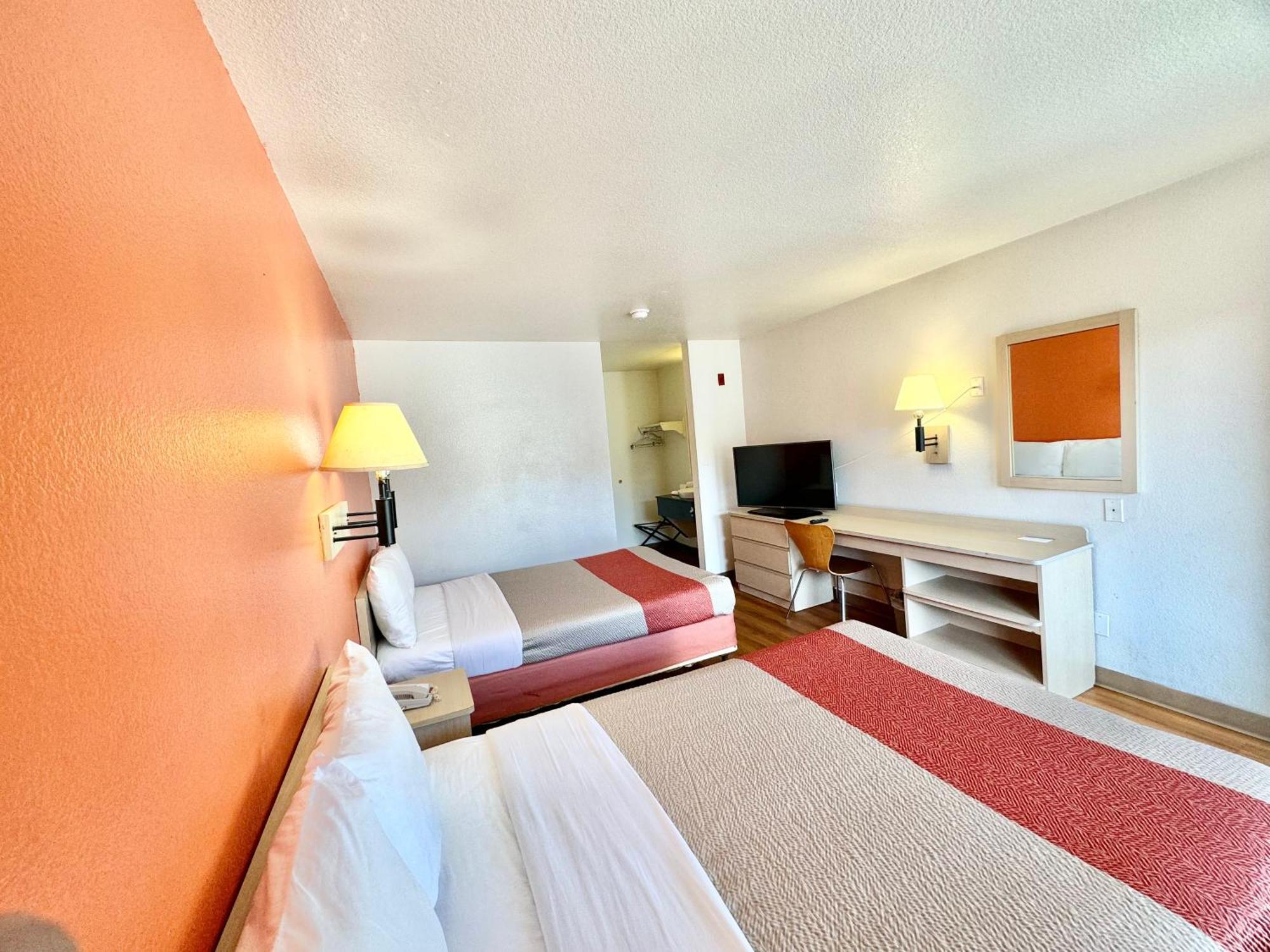 Motel 6-Bellflower, Ca - Los Angeles エクステリア 写真