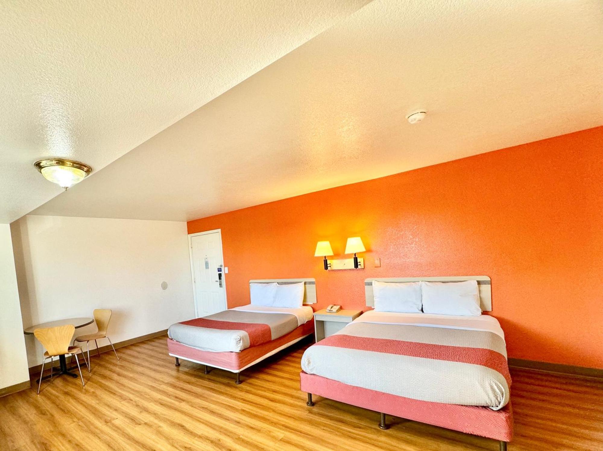 Motel 6-Bellflower, Ca - Los Angeles エクステリア 写真